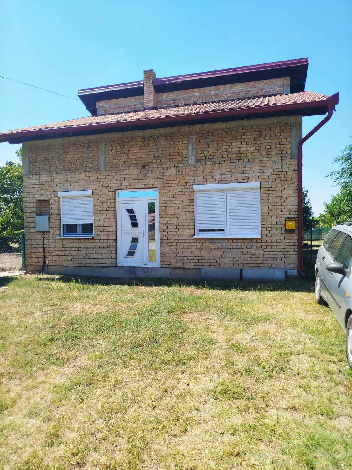 Nova kuća 204m² / plac 12ari – Radičević, Bečej.